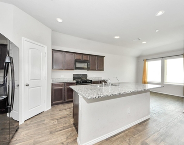 23431 Harrow Field Lane - Photo Thumbnail 13