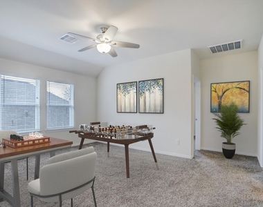 52 Hallmark Drive - Photo Thumbnail 2