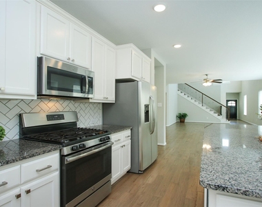 177 Emory Birch Drive - Photo Thumbnail 11