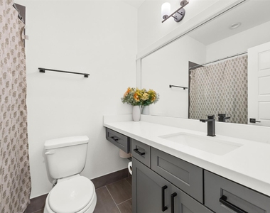 2056 Johanna Drive - Photo Thumbnail 12