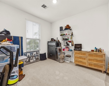 2056 Johanna Drive - Photo Thumbnail 10