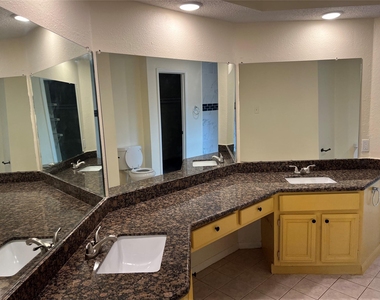 12810 Ashford Meadow Drive - Photo Thumbnail 2