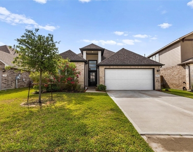 2602 Arbor Edge Crossing - Photo Thumbnail 1