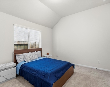 2602 Arbor Edge Crossing - Photo Thumbnail 17