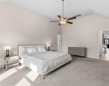 2602 Arbor Edge Crossing - Photo Thumbnail 12