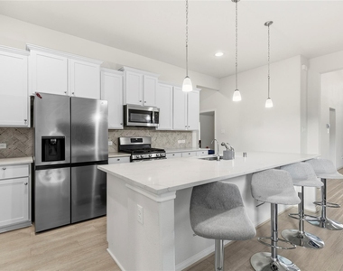 2602 Arbor Edge Crossing - Photo Thumbnail 8