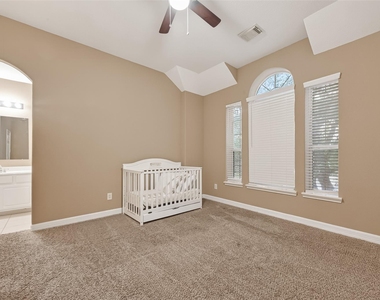 21103 Falcon Creek Court - Photo Thumbnail 38