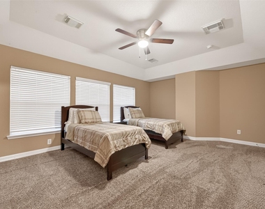 21103 Falcon Creek Court - Photo Thumbnail 35