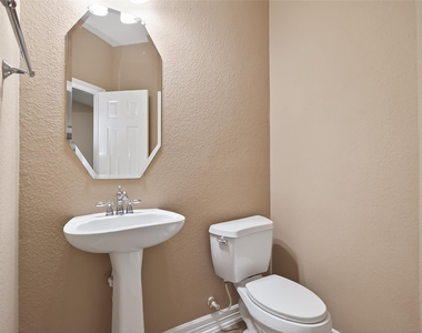 21103 Falcon Creek Court - Photo Thumbnail 18