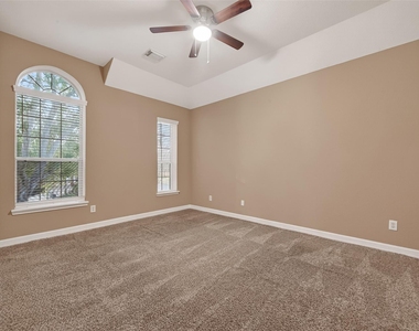21103 Falcon Creek Court - Photo Thumbnail 32