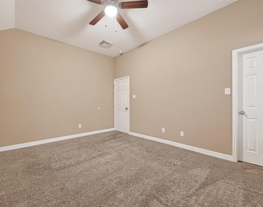 21103 Falcon Creek Court - Photo Thumbnail 33