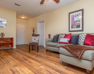 301 W Little York Road - Photo Thumbnail 7