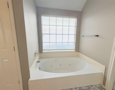 22510 Tullis Trail Court - Photo Thumbnail 19