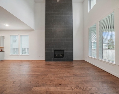 6 Clearview Terrace Place - Photo Thumbnail 5