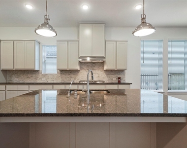 6 Clearview Terrace Place - Photo Thumbnail 2