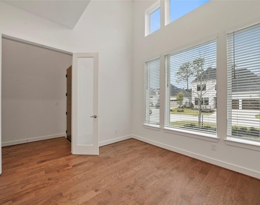6 Clearview Terrace Place - Photo Thumbnail 1