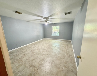 10139 Woodico Court - Photo Thumbnail 9