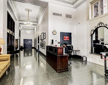 915 Franklin Street - Photo Thumbnail 1