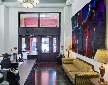 915 Franklin Street - Photo Thumbnail 8