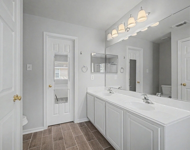 43 S Camellia Grove Circle - Photo Thumbnail 19