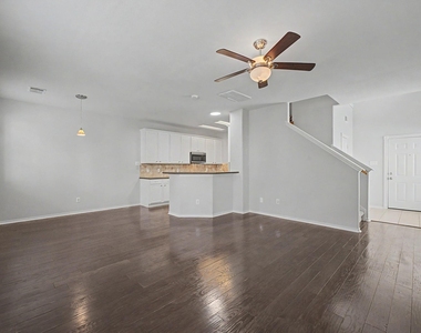 43 S Camellia Grove Circle - Photo Thumbnail 5
