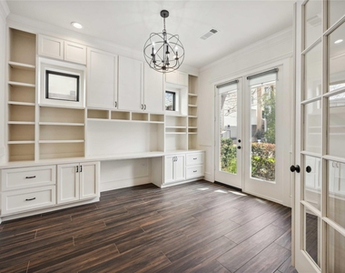 215 Malone Street - Photo Thumbnail 20