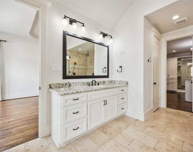 215 Malone Street - Photo Thumbnail 25