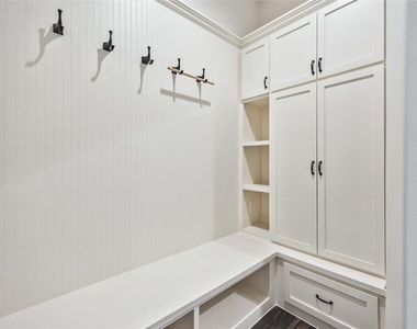 215 Malone Street - Photo Thumbnail 41