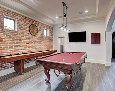 215 Malone Street - Photo Thumbnail 16