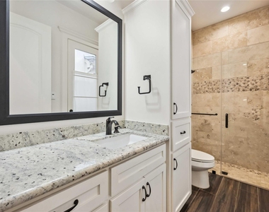 215 Malone Street - Photo Thumbnail 30