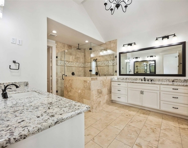 215 Malone Street - Photo Thumbnail 24