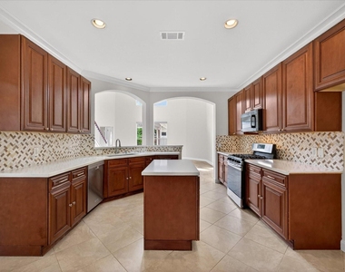 20835 Cottage Cove Lane - Photo Thumbnail 12