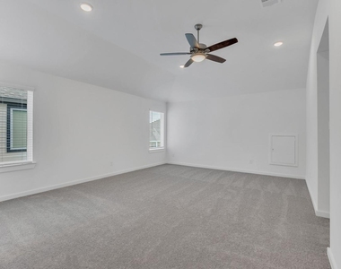 8026 Kay Harbor Drive - Photo Thumbnail 18