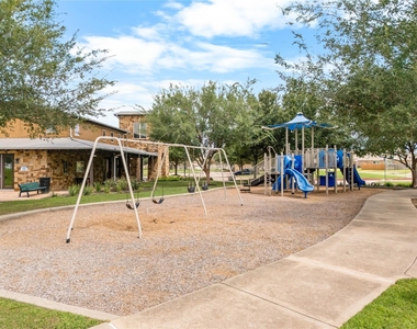 16226 Amber Brown Drive - Photo Thumbnail 30