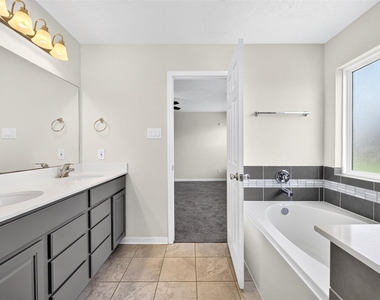 5202 Pine Forest Ridge Street - Photo Thumbnail 24