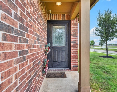 5202 Pine Forest Ridge Street - Photo Thumbnail 8