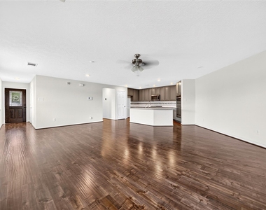 5202 Pine Forest Ridge Street - Photo Thumbnail 11