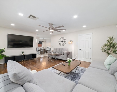 5727 Capello Dr - Photo Thumbnail 21