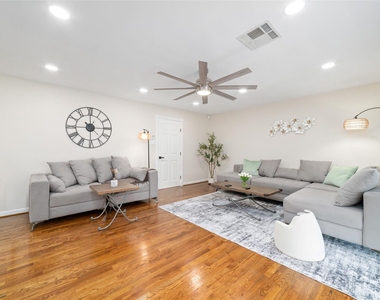 5727 Capello Dr - Photo Thumbnail 22