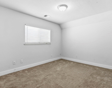 3947 Carriage Park Row - Photo Thumbnail 20