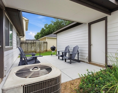 3947 Carriage Park Row - Photo Thumbnail 23