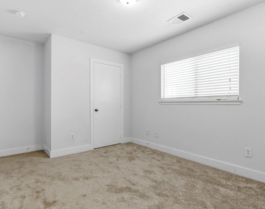 3947 Carriage Park Row - Photo Thumbnail 18