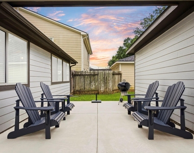 3947 Carriage Park Row - Photo Thumbnail 24