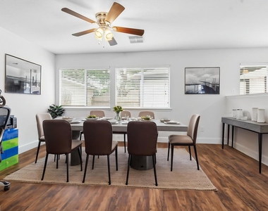 3947 Carriage Park Row - Photo Thumbnail 8