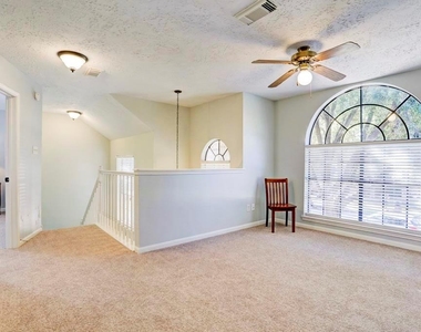 21702 N Tangle Creek Lane - Photo Thumbnail 10