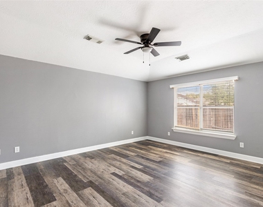 17815 Torregon Lane - Photo Thumbnail 11