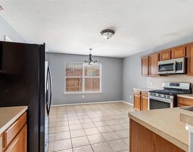 17815 Torregon Lane - Photo Thumbnail 9