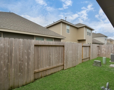 15826 Menlow Bend Drive - Photo Thumbnail 39