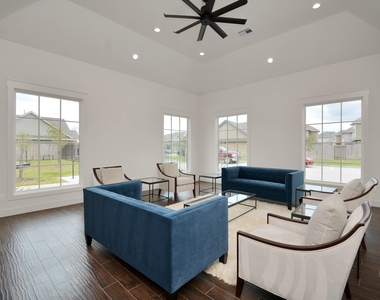 15826 Menlow Bend Drive - Photo Thumbnail 35