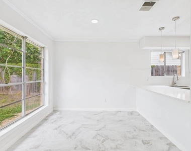 506 Coppersmith Drive - Photo Thumbnail 9